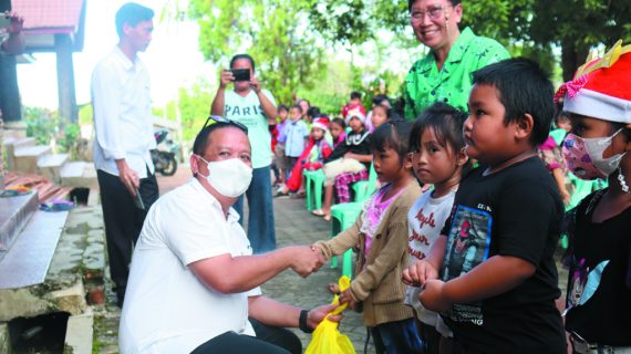 Ibadah Perayaan Natal Keluarga Besar Yayasan Bunga Kasih Bangsa Kutai Barat