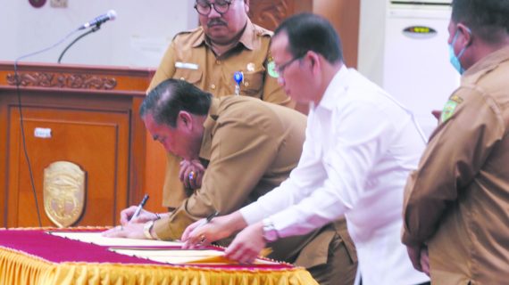 Penandatanganan MoU Atara Pemerintah Kabupeten Kutai Barat Dengan BPKP Perwakilan Kalimantan Timur