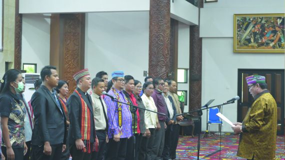 Pelantikan Pengurus Sempekat Rohaniawan Tonyooi Benuaq