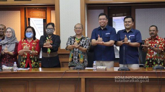 BPJS Kesehatan Cabang Samarinda Laksanakan Kegiatan Forum Komunikasi Dengan Para Pemangku Kepentingan Di Kutai Barat