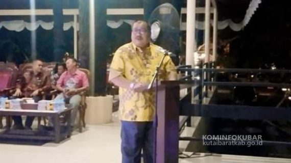 Sekretaris Daerah Kutai Barat Tutup Parade Musik Kemerdekaan Ke-78