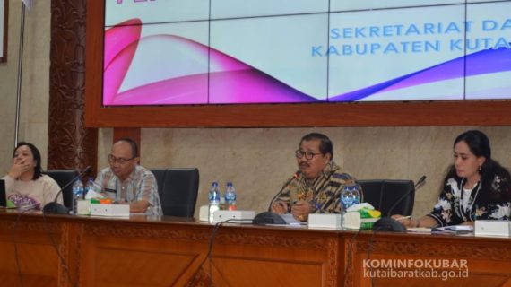 Sekda Kutai Barat Pimpin Rapat Evaluasi Kinerja 2023 Dan Penyusunan Perjanjian Kinerja 2024