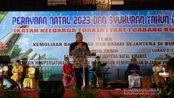 Asisten III Hadiri Perayaan Natal 2023 Dan Syukuran Tahun Baru 2024 IKAT Kutai Barat