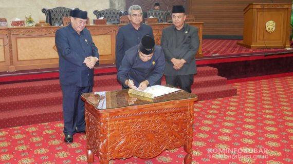 DPRD Kutai Barat Gelar Rapat Paripurna Pendapat Akhir Fraksi Dan Persetujuan Bersama DPRD Dan Kepala Daerah Terhadap Raperda APBD Tahun Anggaran 2024