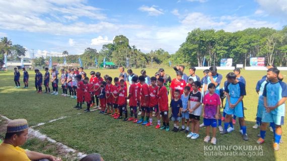 Guna Pengembangan Sepak Bola dan Pembinaan Karakter Generasi Muda, KNPI CUP Kutai Barat 2023 Resmi Dibuka
