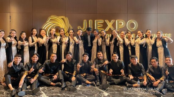 Paduan Suara OMK Kutai Barat Raih Silver Medal Di Pesparani Katolik Nasional III