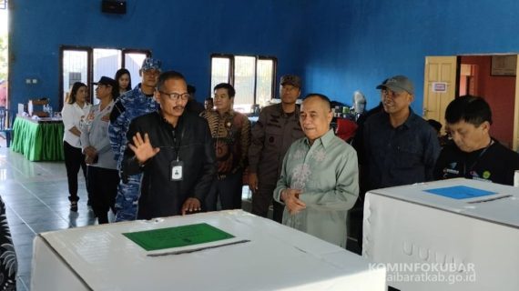 Wakil Bupati Kutai Barat Tinjau Langsung Pemungutan Suara Pemilu Serentak 2024
