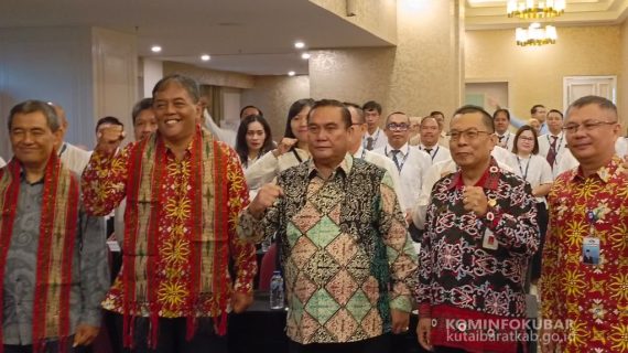 Bupati Kutai Barat FX. Yapan Resmi Membuka Diklat Manajemen Resiko Angkatan Ke – 2 Kabupaten Kutai Barat