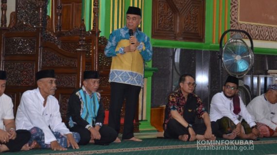 Dalam Rangka Safari Ramadhan Wakil Bupati Barat Kunjungi Kelurahan Melak Ilir