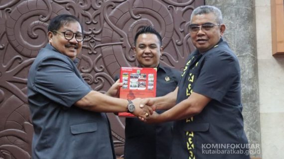 Sampaikan LKPJ Tahun 2023, Sekda Kutai Barat : IPM Kutai Barat Terus Meningkat Setiap Tahunnya