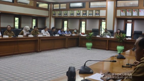 Kembangkan Wisata Belanja, Dispar Kutai Barat Presentasikan Pembangunan Shelter Wisata Belanja