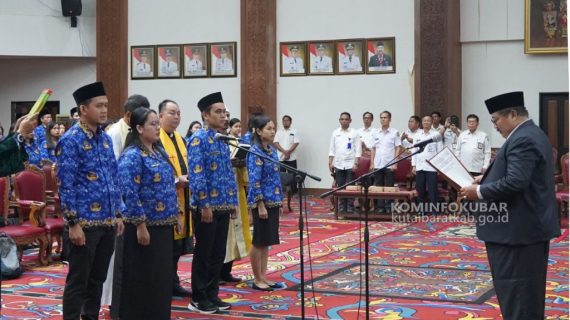 142 ASN Kutai Barat Mengambil Sumpah dan Janji Pengangkatan Jabatan Fungsional