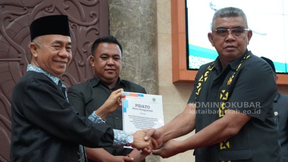 Wabup Kubar Sampaikan Rancangan KUA PPAS Tahun Anggran 2025 Kepada DPRD Kabupaten Kutai Barat