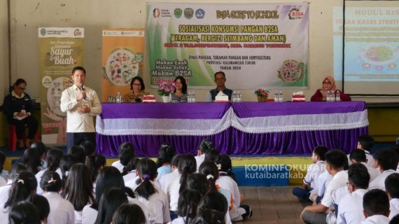 B2SA goes to school di SMP Katholik W.R Soepratman Barong Tongkok, Dinas Ketahanan Pangan Kutai Barat Sosialisasikan Konsumsi B2SA