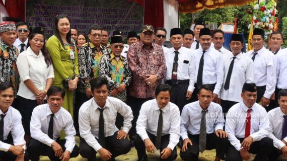 Bupati Kutai Barat Hadiri Pengukuhan BPK se-Kecamatan Nyuatan dan Resmikan Pembangunan