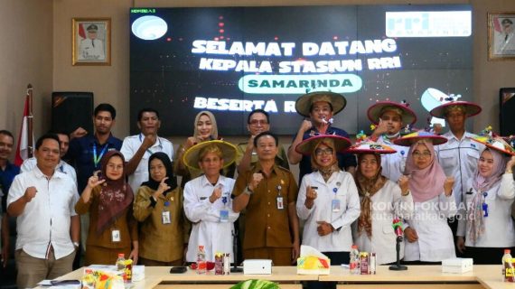 Kepala Diskominfo Kutai Barat Terima Kunjungan RRI Samarinda