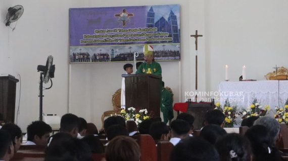 Ulang Tahun ke 50, Gereja Katolik Stasi Rabuni Muara Bunyut Rayakan Syukuran Dan Misa Akbar Penerimaan Sakramen Krisma