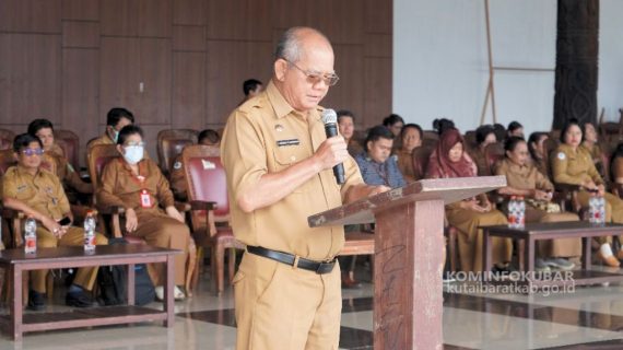 Pemkab Kutai Barat Gelar Upacara Peringatan Hari Kesehatan Nasional ke-60, Tegaskan Komitmen Menuju Indonesia Sehat 2045