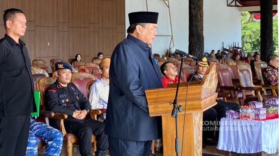 Peringatan Hari Pahlawan di Kutai Barat: Bupati Ajak Masyarakat Teladani Semangat Kepahlawanan