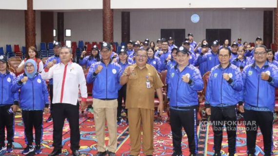 Sekretaris Daerah Lepas Kontingen Atlet Bapor Korpri Kutai Barat ikuti Porprov Kaltim 2024